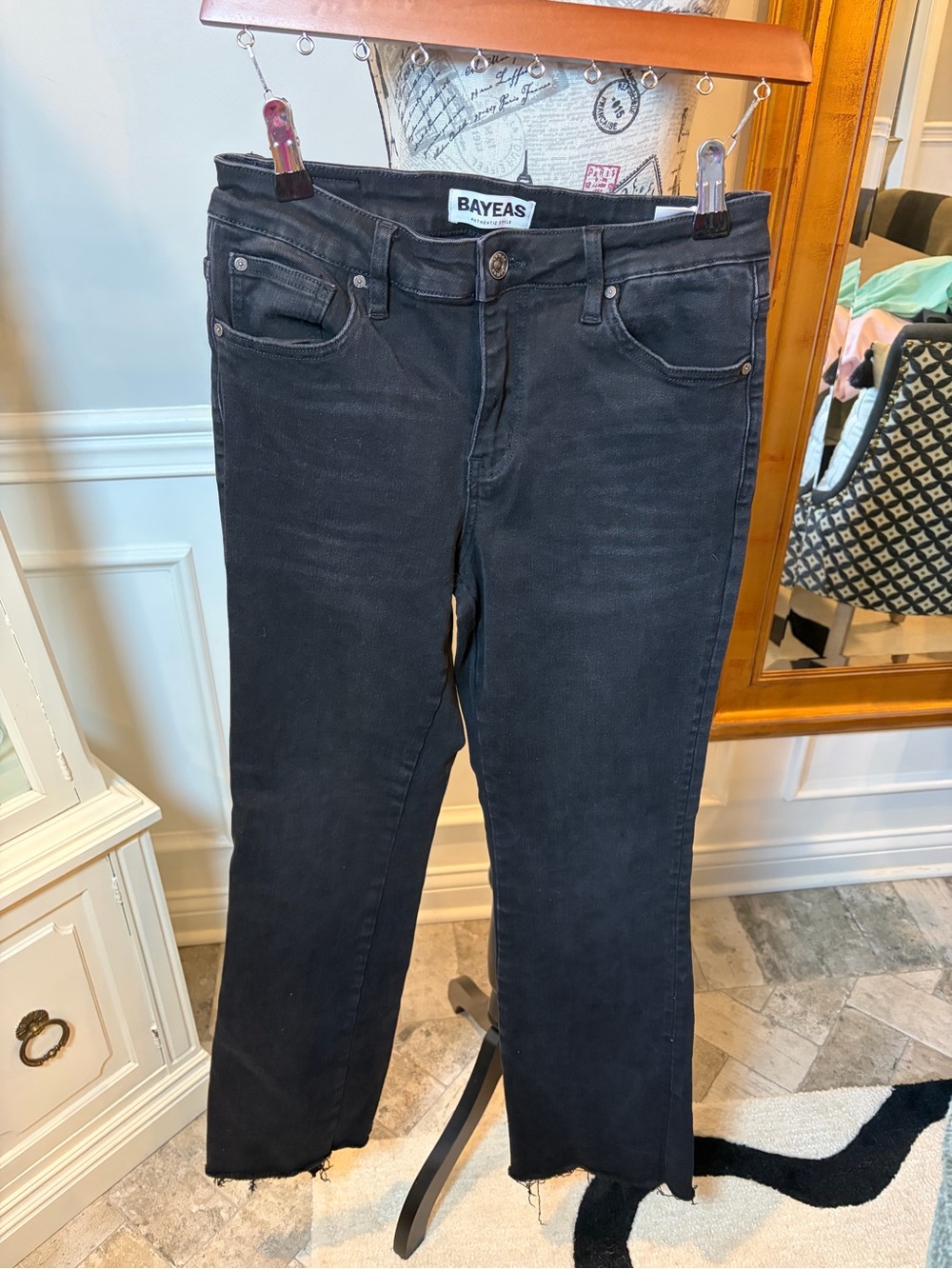 Bayeas High-Rise Straight Leg Jeans in Black - Women - Picture 3 of 8